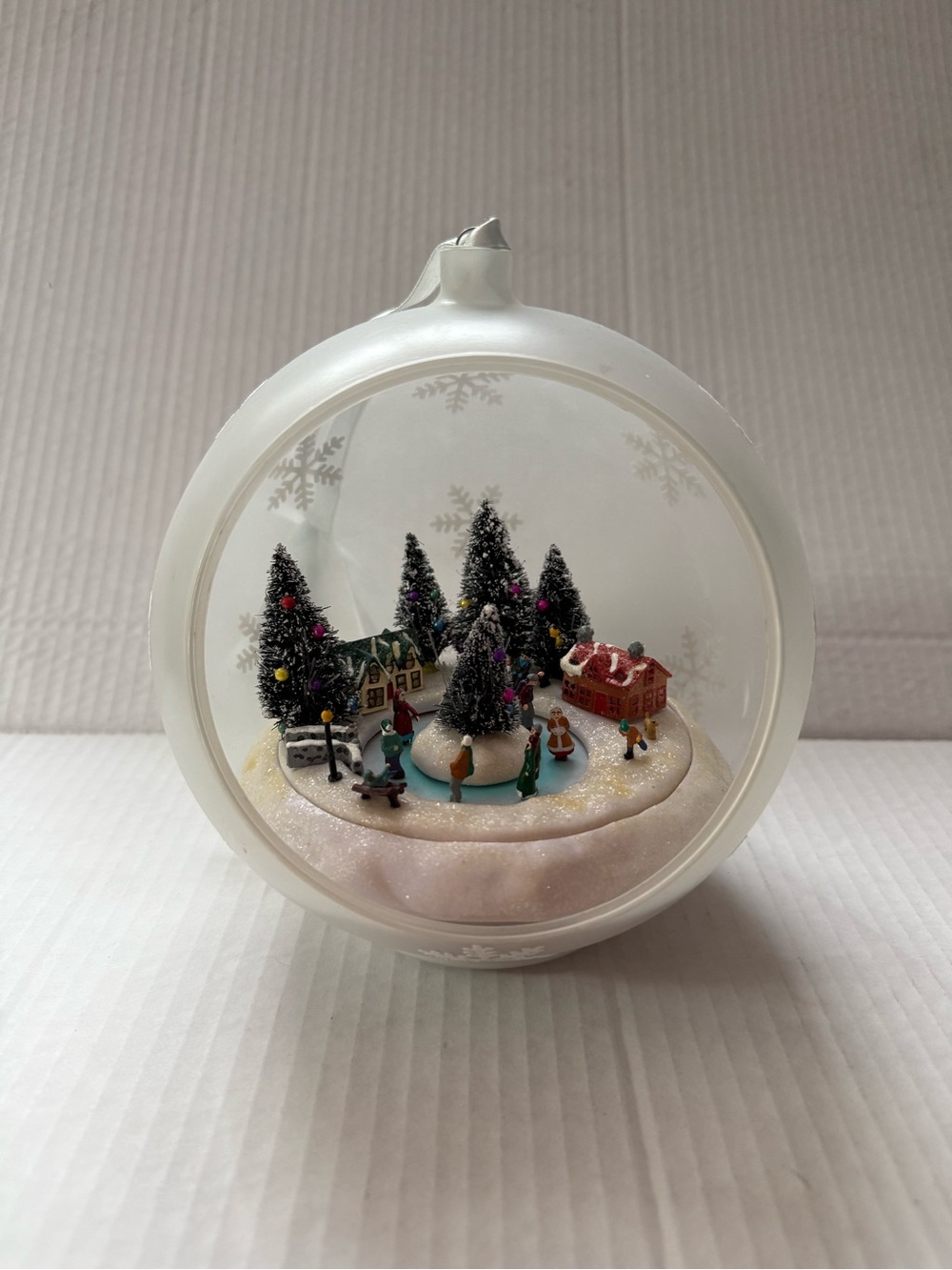 Mr.Christmas Holiday Winter Village Ornament -  Snow Globe Decoration